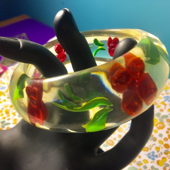 Classic Betsy Johnson Plastic Clear Bracelet - Picture 2 of 2